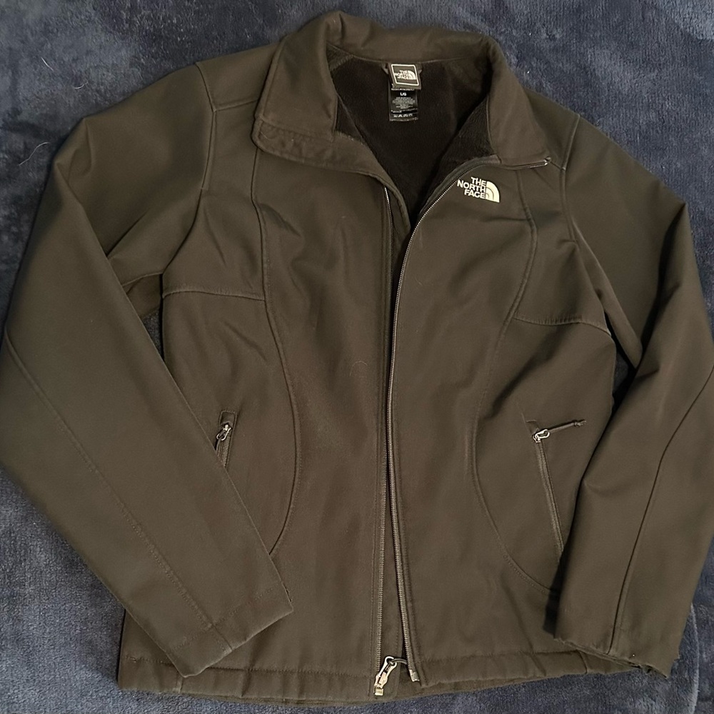 The North Face Women’s Wind Breaker Jacket